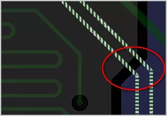 如何在PCB設(shè)計中處理信號跨分割.jpg